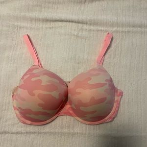 T-shirt Push Up Bra. Beautiful comfy and super cute.